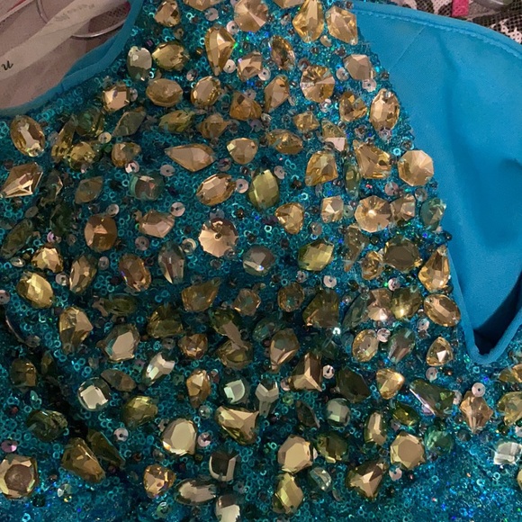 Prom dress - Picture 8 of 9